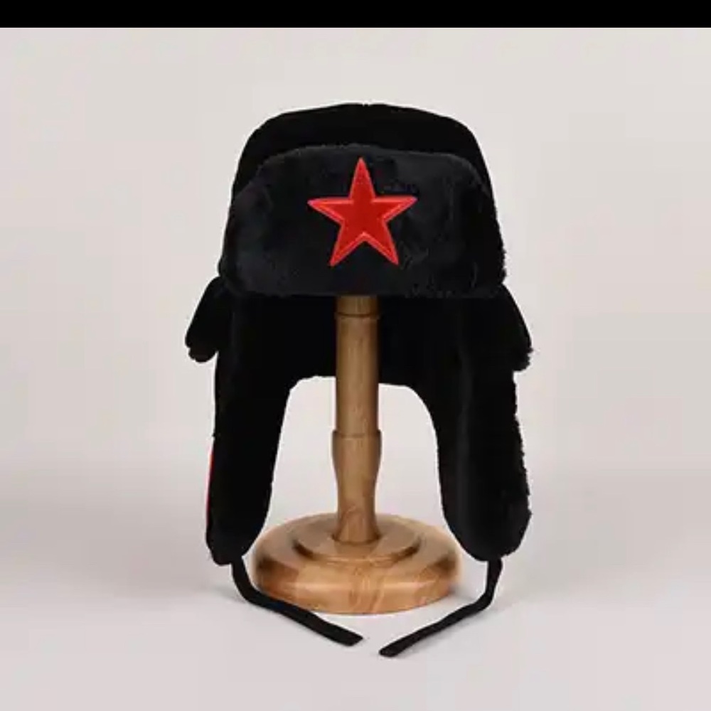 Black star hat❤️‍🔥